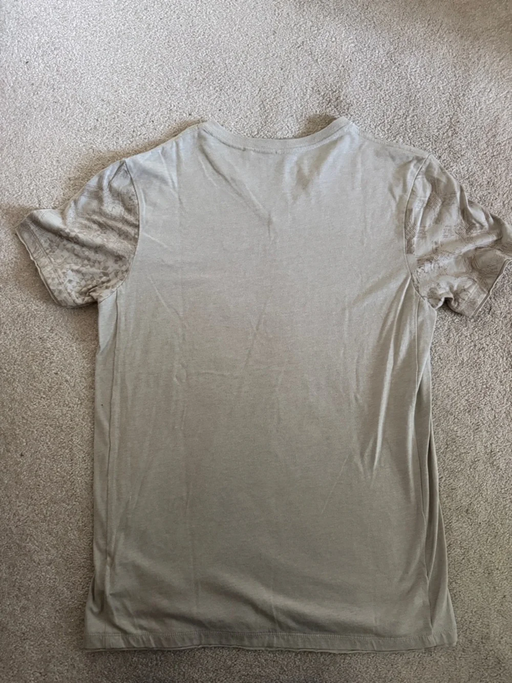 GUESS Beige Geo-Print V-Neck Tee - Picture 2 of 4